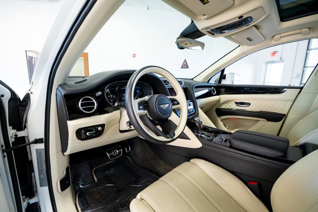 2021 Bentley Bentayga Plug-In Hybrid