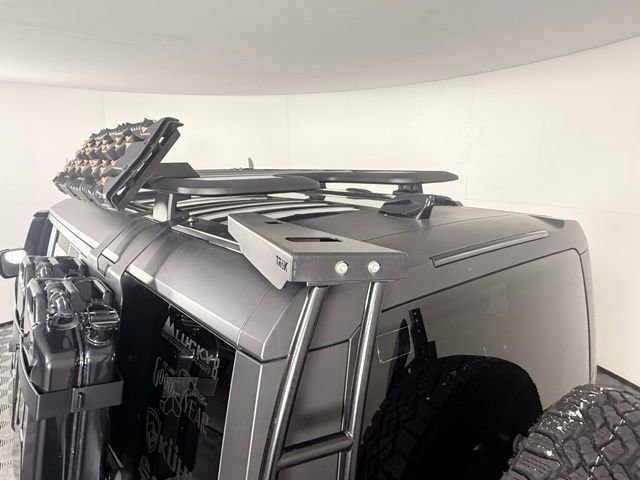 2023 Land Rover Defender 130 SE