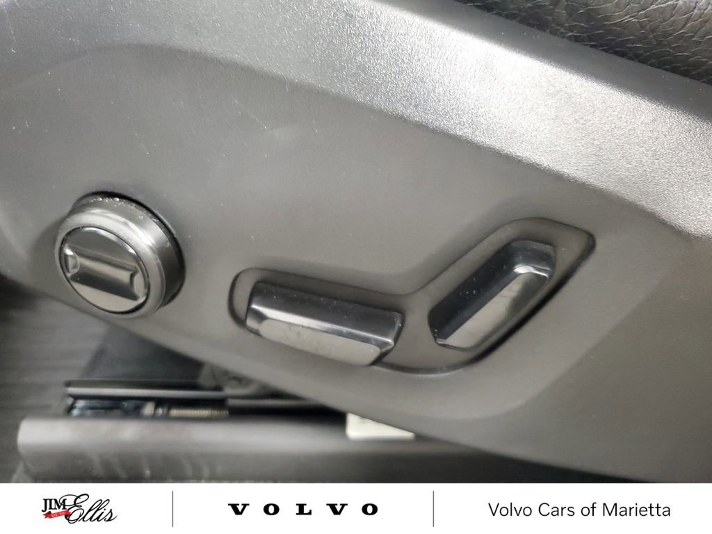 2020 Volvo Xc90 T6 Momentum