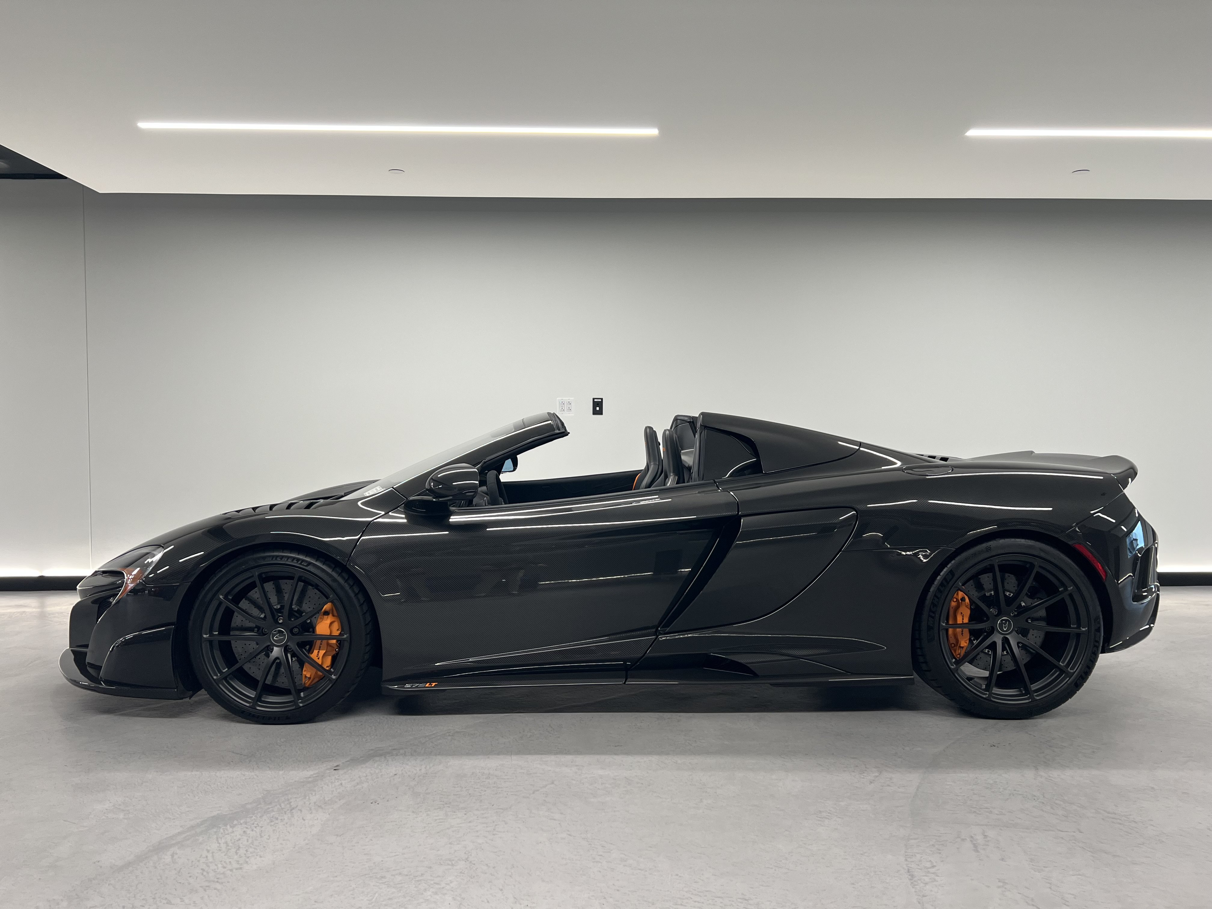 Used 2016 McLaren 675LT Spider 1