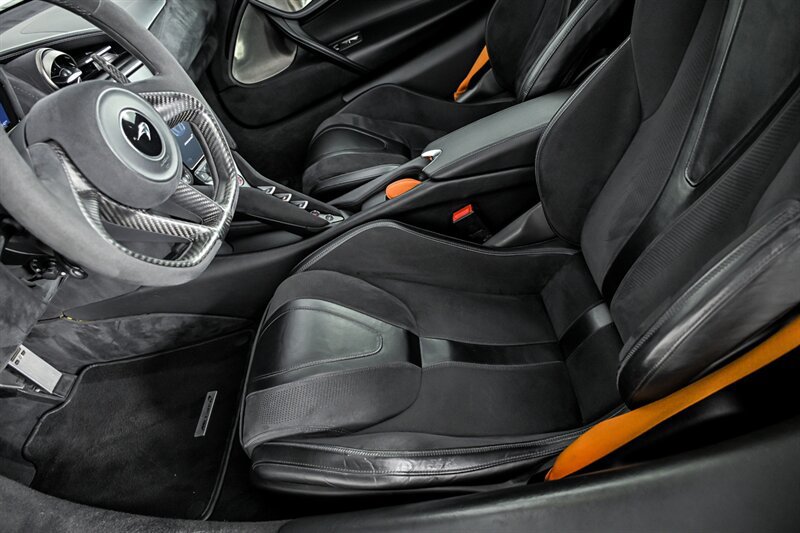 Used 2019 McLaren 720S Performance photo 19