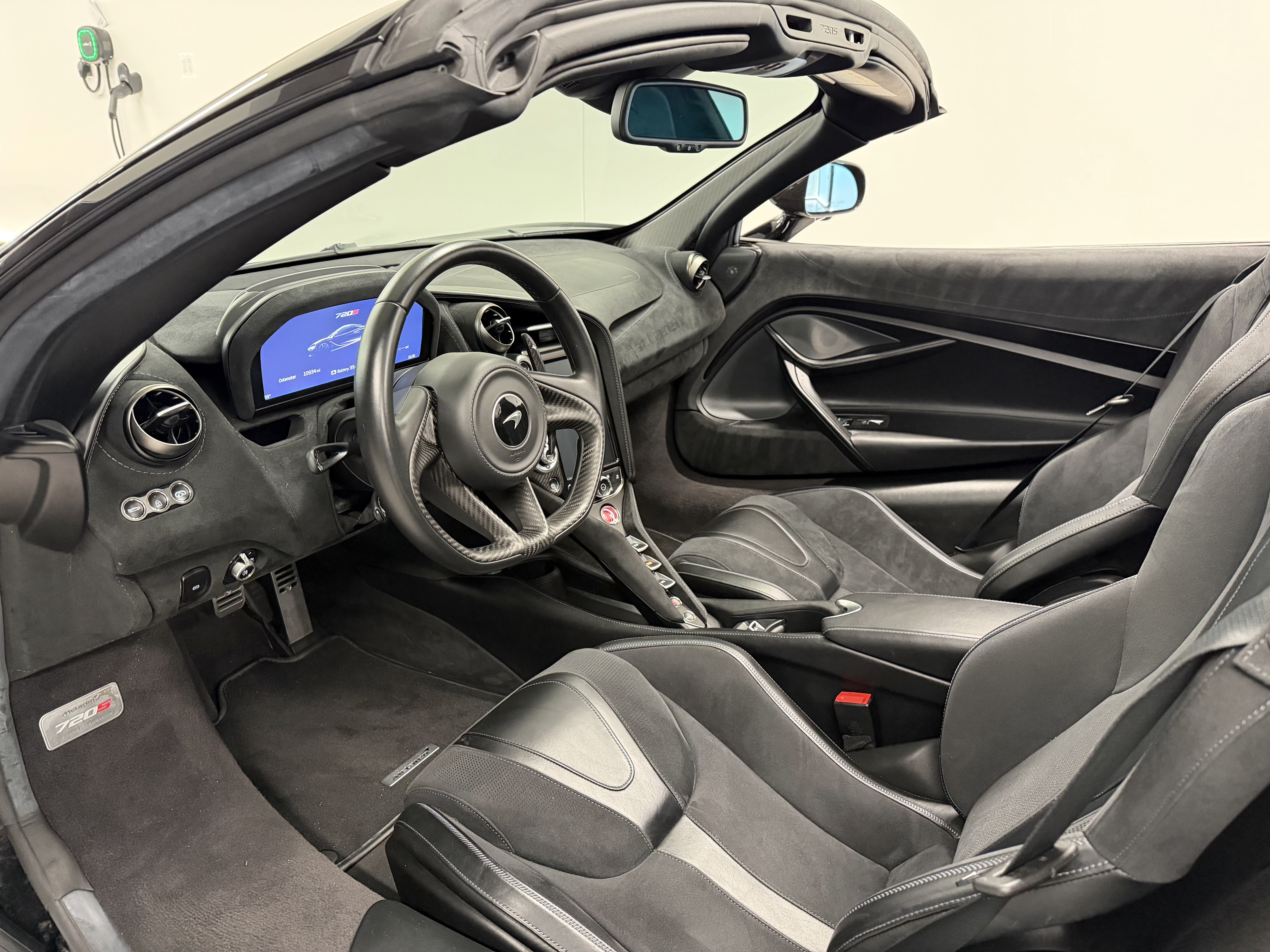 Used 2020 McLaren 720S Luxury photo 12