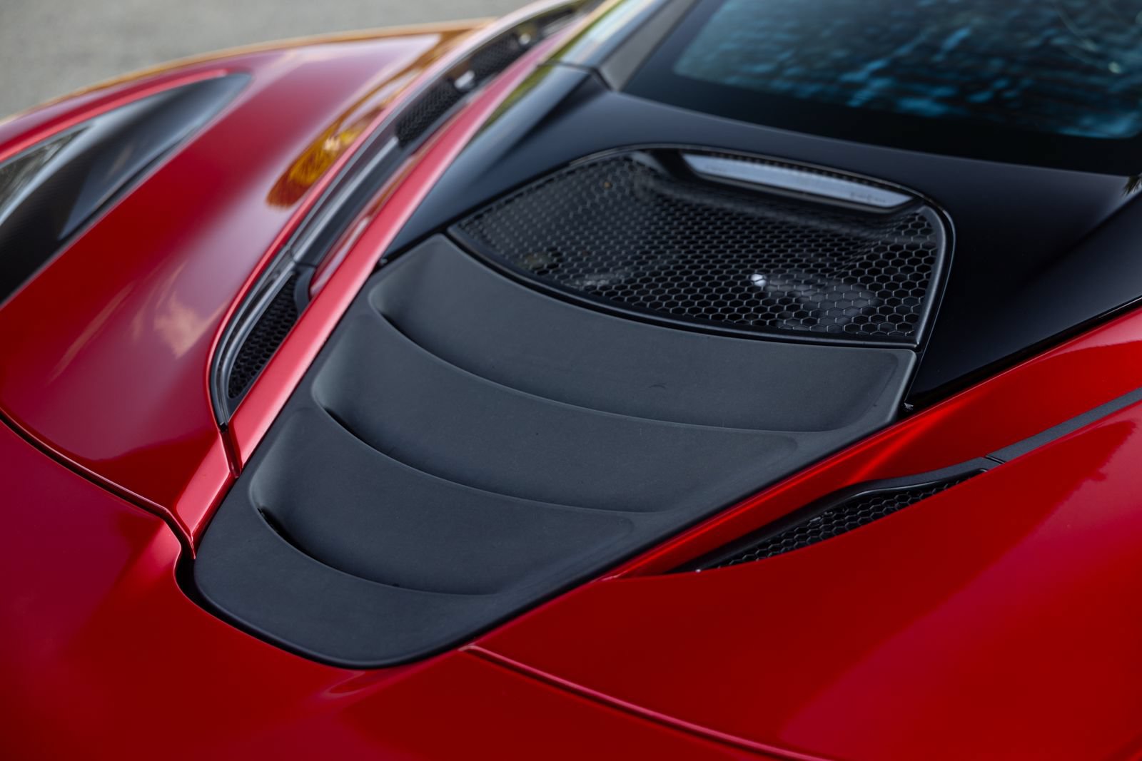 Used 2021 McLaren 720S Performance photo 21