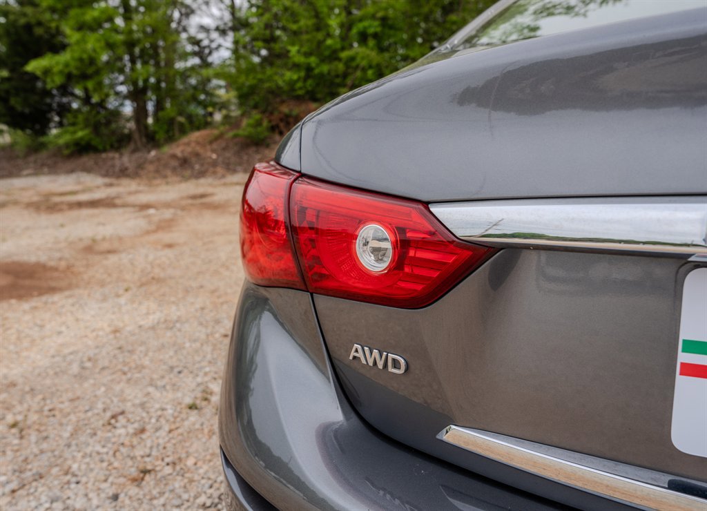 2015 INFINITI Q50 Premium