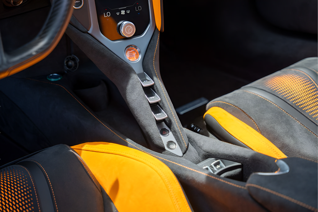 New 2027 McLaren 750S Spider photo 48