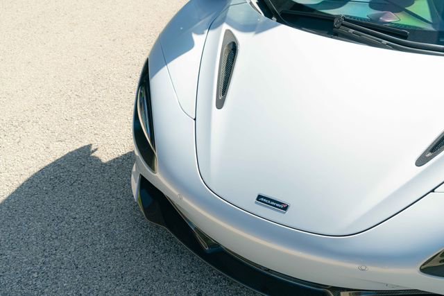 Used 2018 McLaren 720S Luxury photo 31