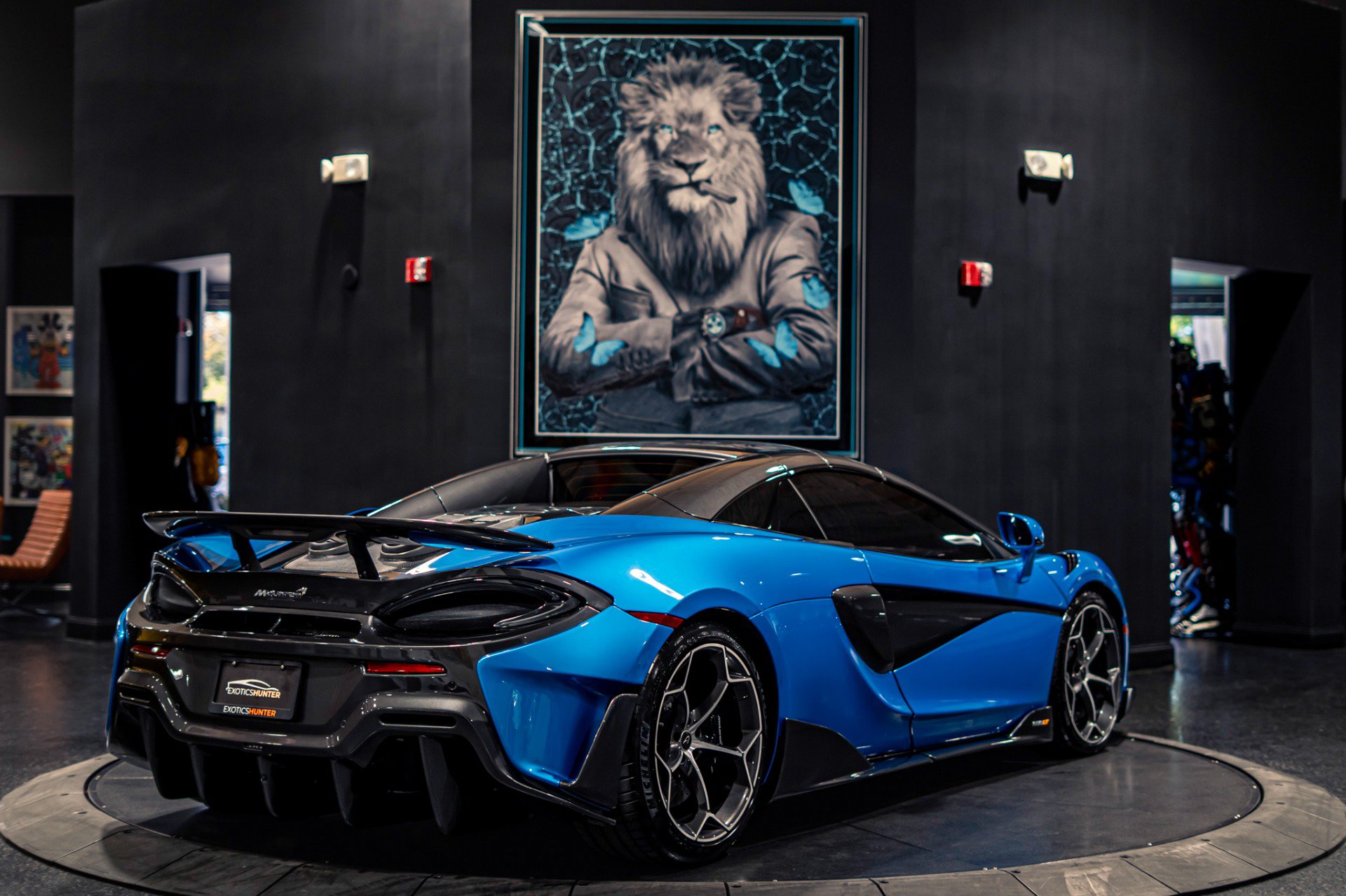 Used 2020 McLaren 600LT Spider photo 40