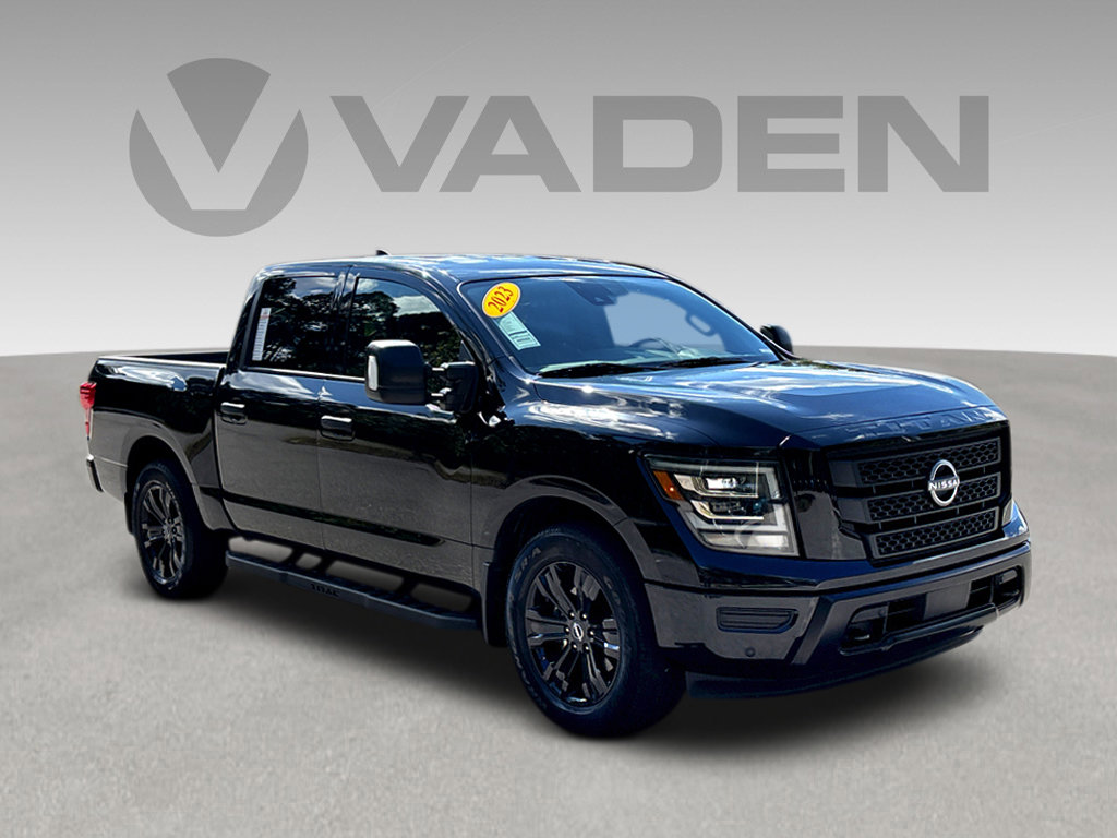 2023 Nissan Titan SV
