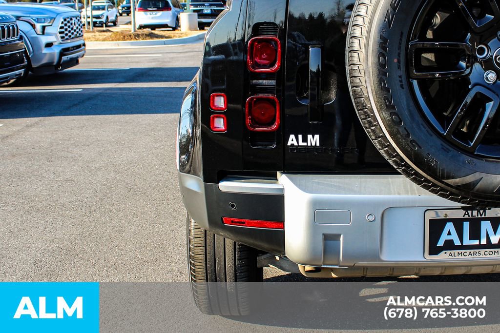 2025 Land Rover Defender 110 S