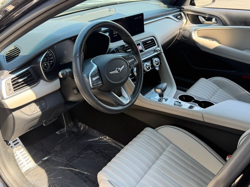 2023 Genesis G70 2.0T