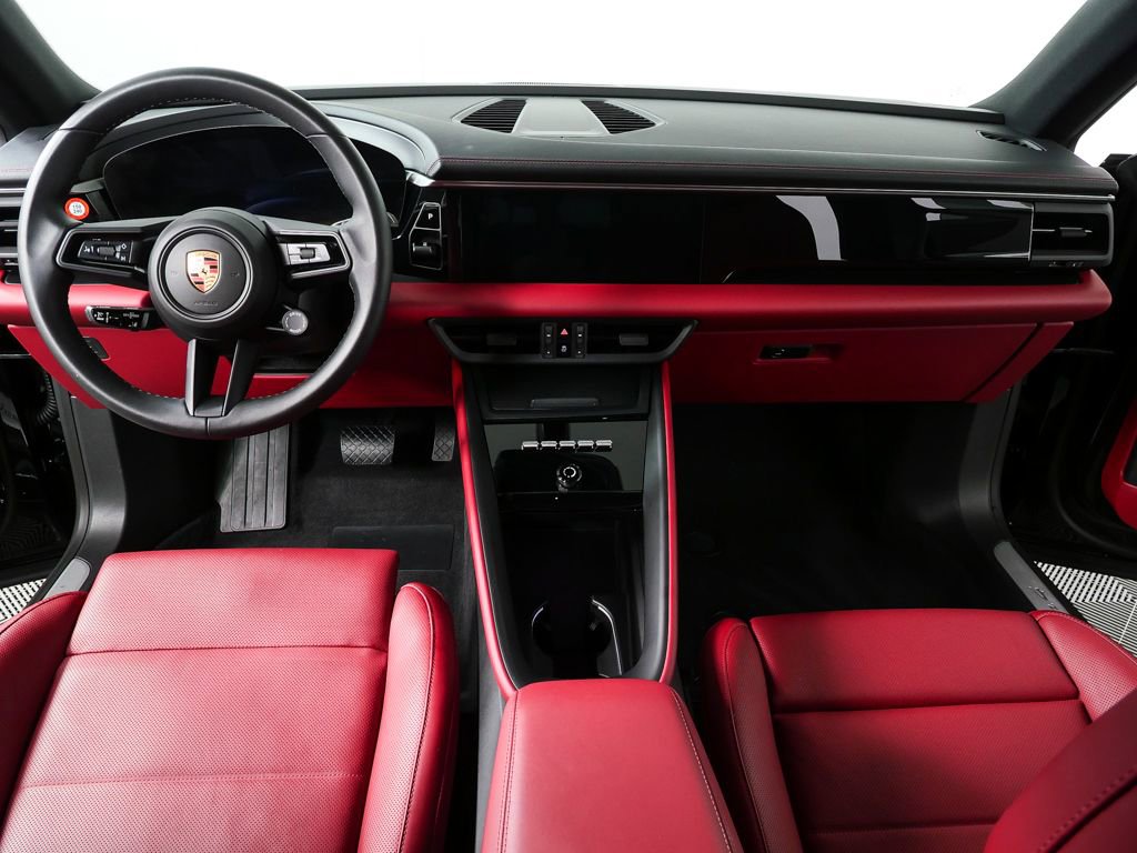 2025 Porsche Macan 4 Electric