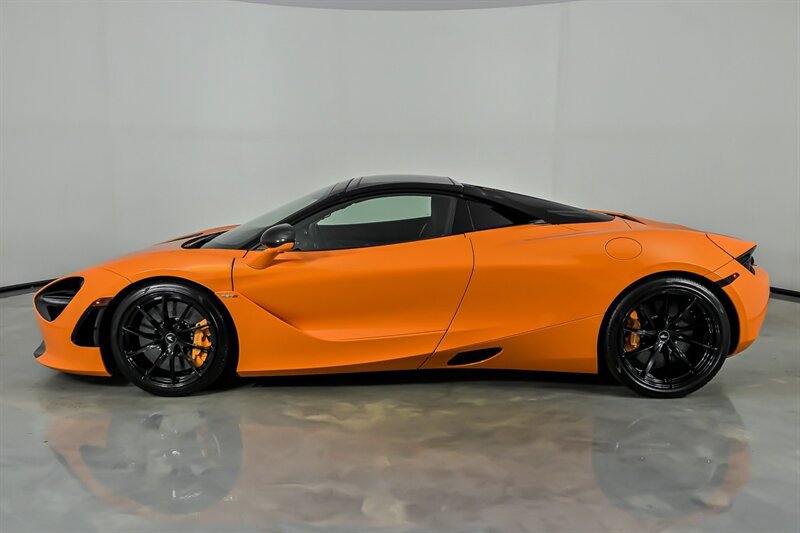 Used 2022 McLaren 720S Performance photo 14