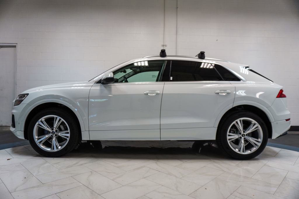 2022 Audi Q8 Premium Plus