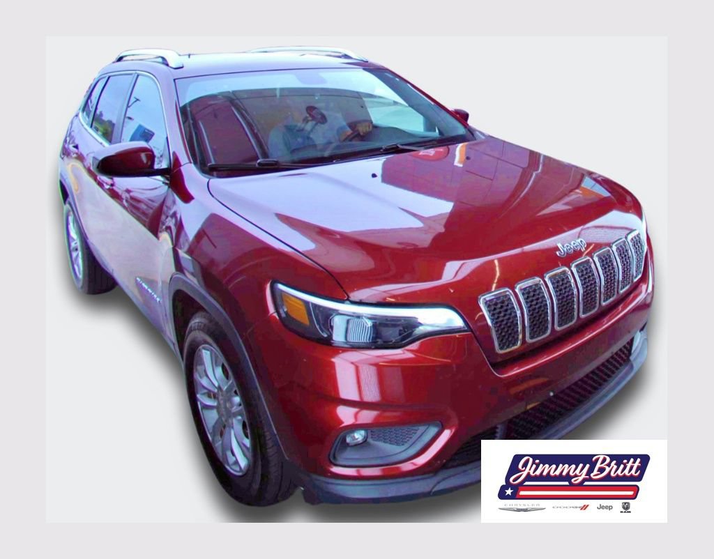 Used 2019 Jeep Cherokee Latitude w/ Popular Appearance Group
