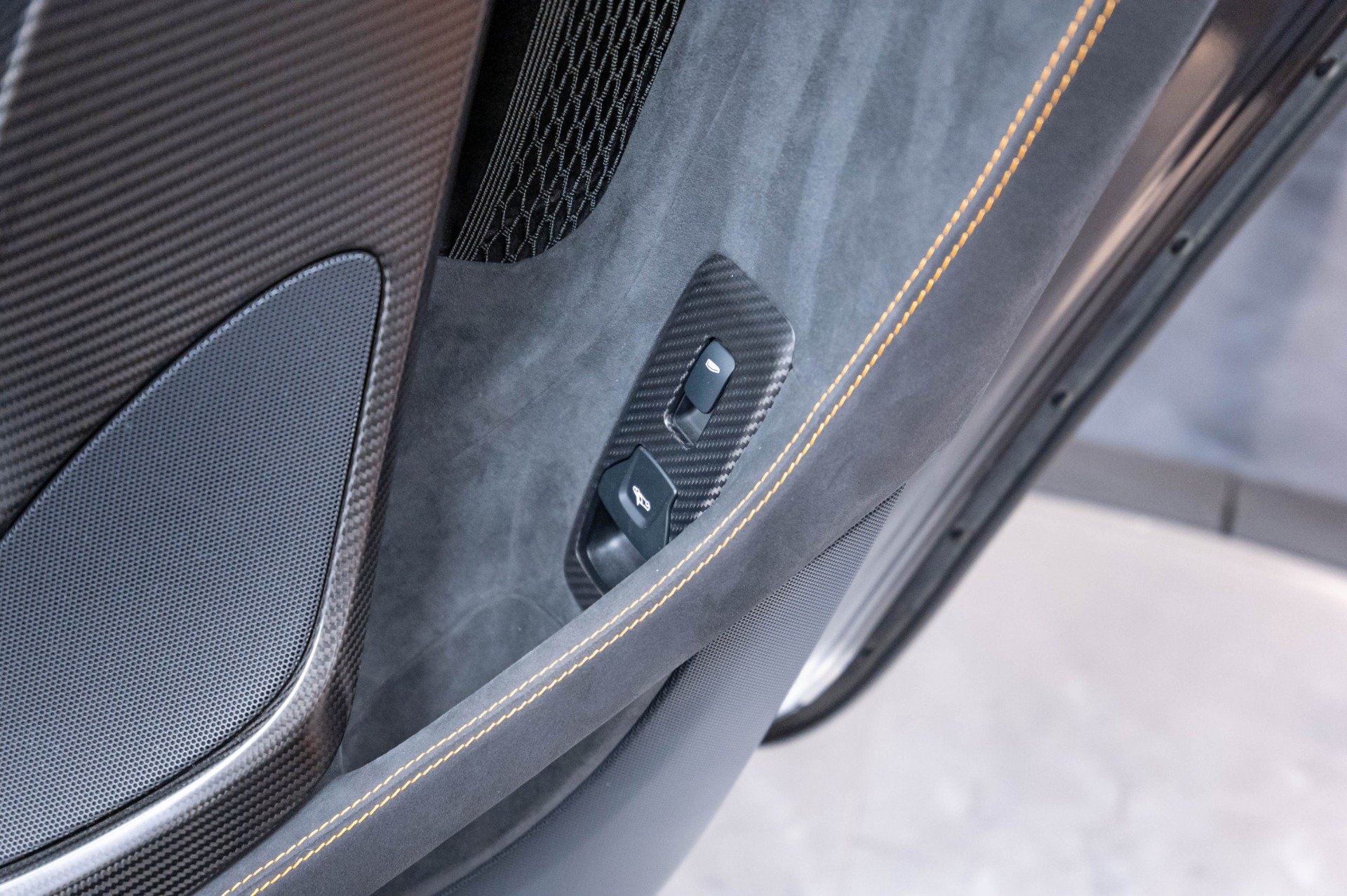 Used 2019 McLaren 600LT photo 22