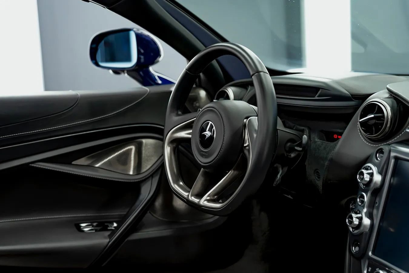 Used 2020 McLaren 720S Spider photo 38