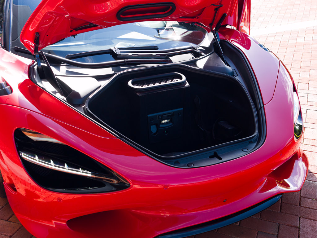 Used 2027 McLaren 750S Spider photo 38
