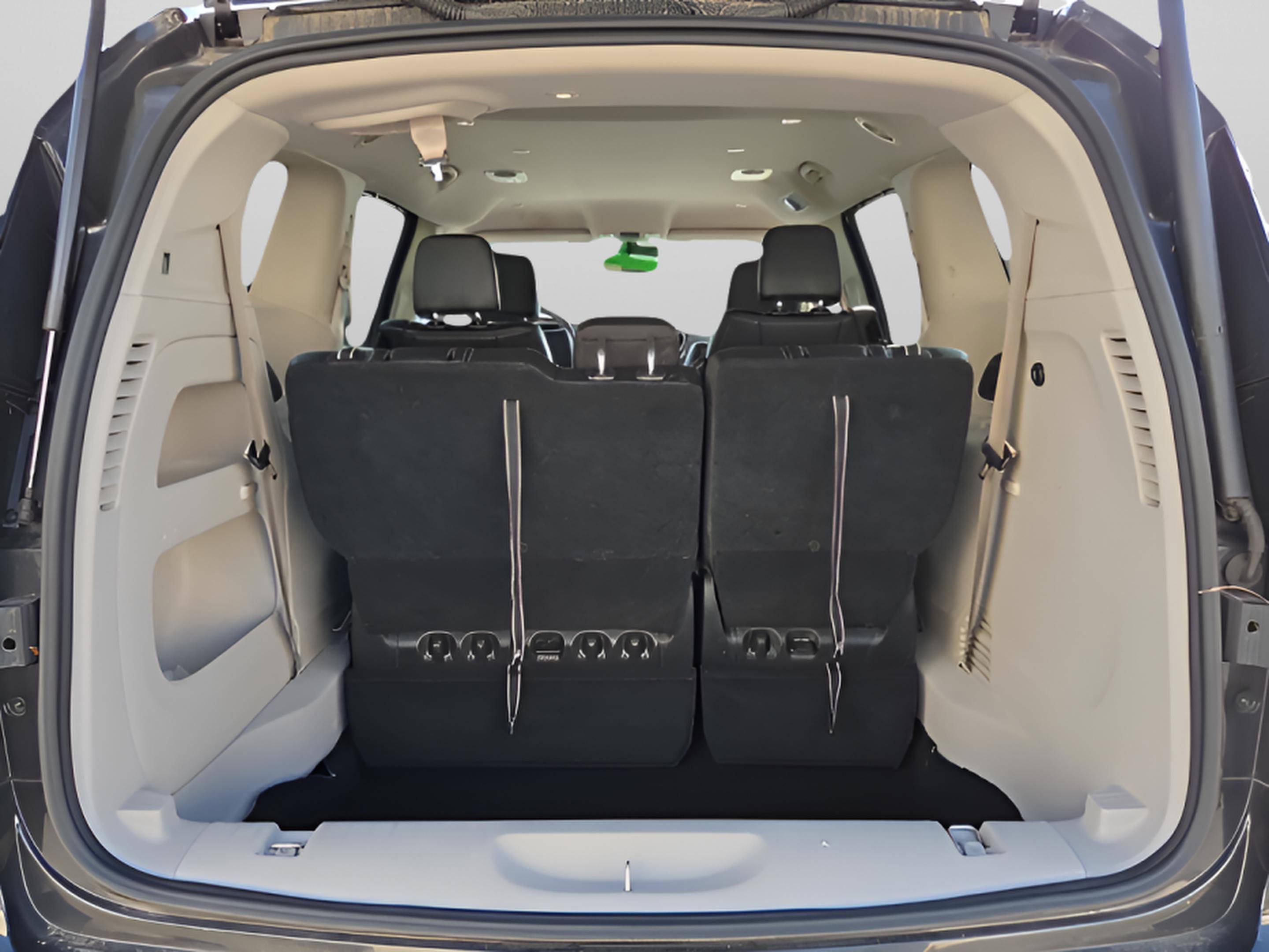 2023 Chrysler Pacifica Touring-L