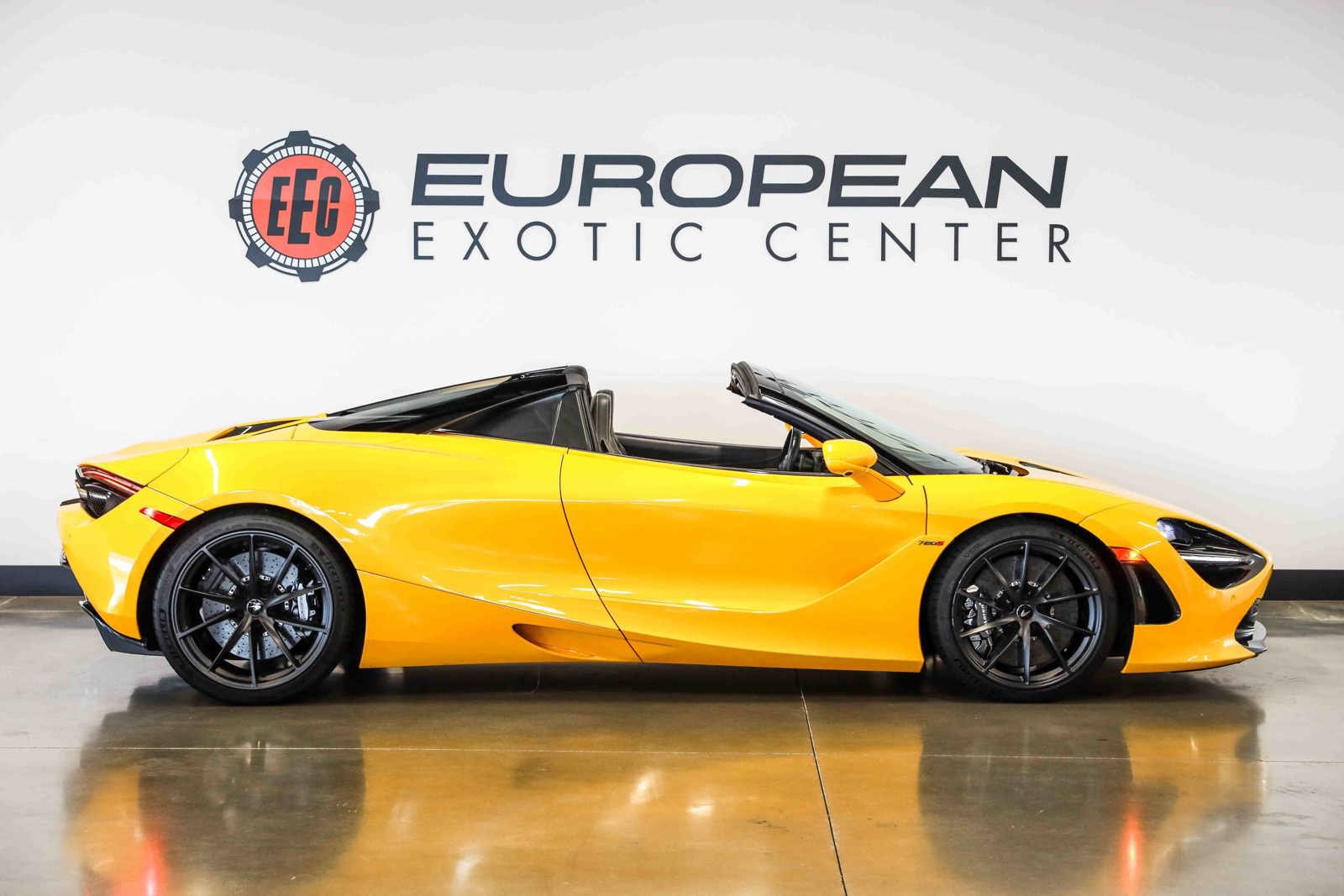 Used 2022 McLaren 720S Performance photo 15