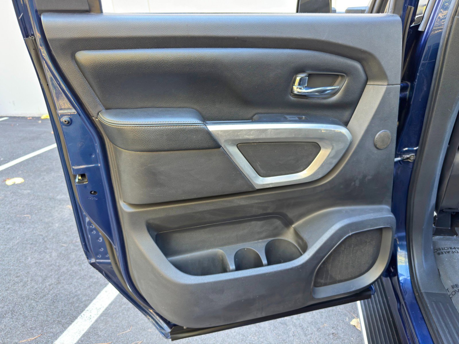 2016 Nissan Titan SL