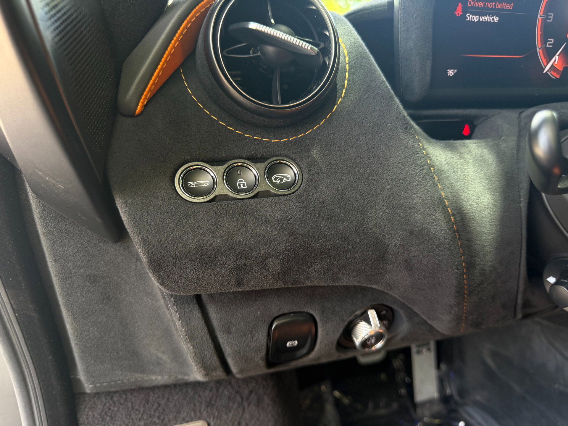 Used 2019 McLaren 720S Performance photo 24