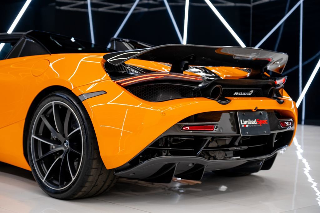 Used 2020 McLaren 720S Spider photo 33