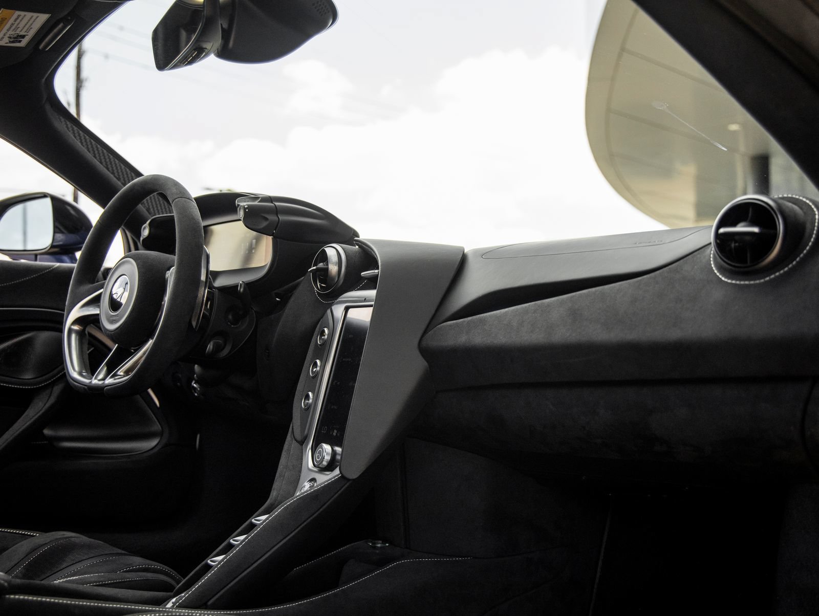 Used 2024 McLaren 750S Spider photo 40