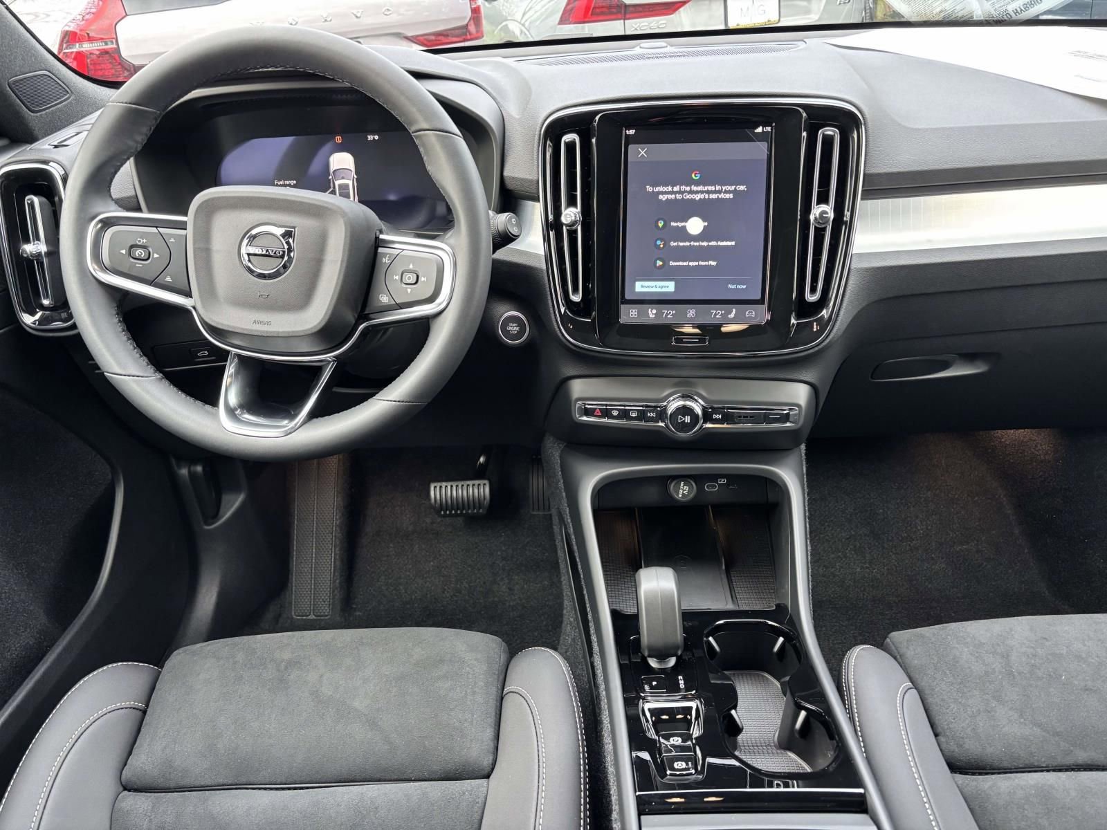 2026 Volvo Xc40 B5 Ultra