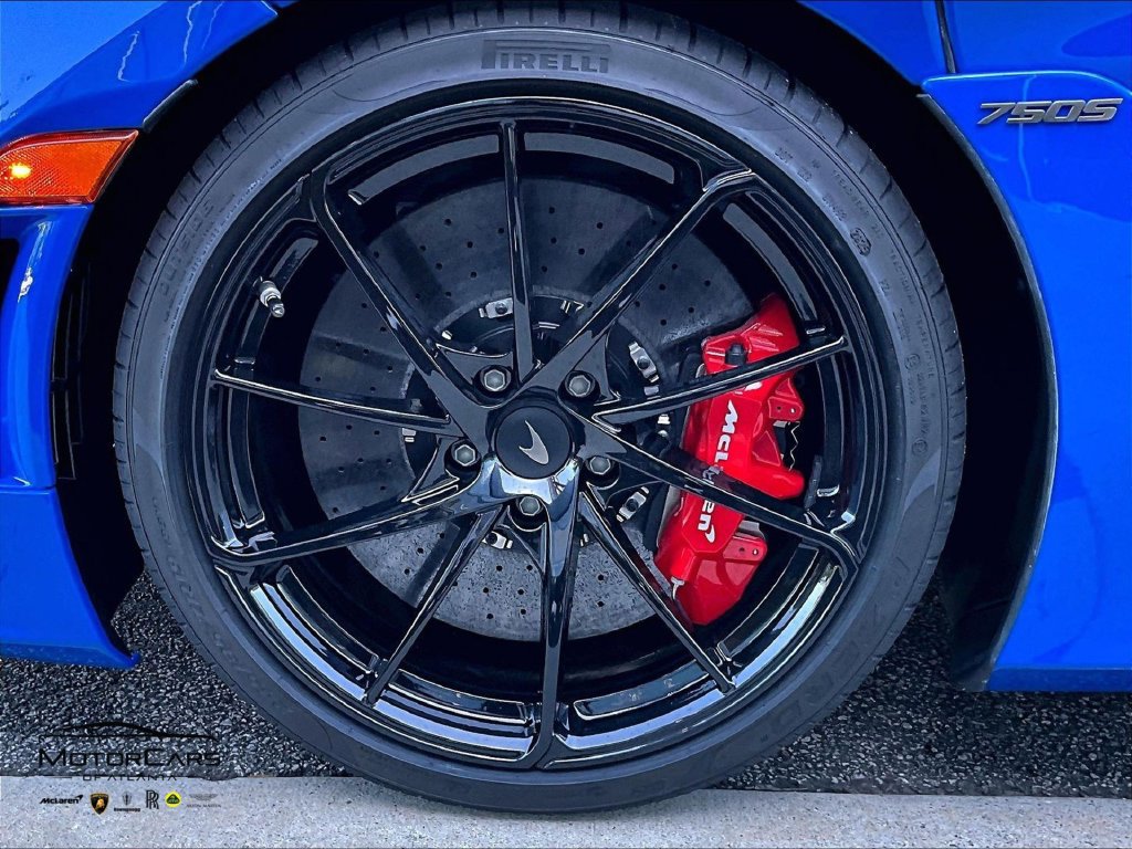 New 2027 McLaren 750S photo 10