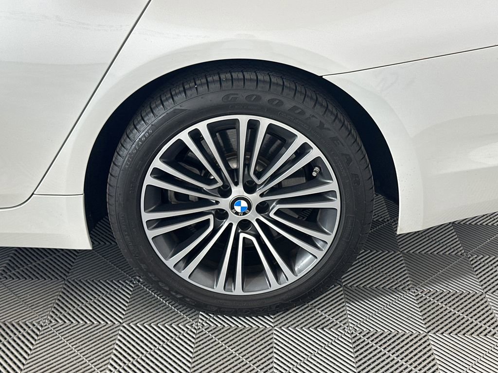 2019 BMW 540i