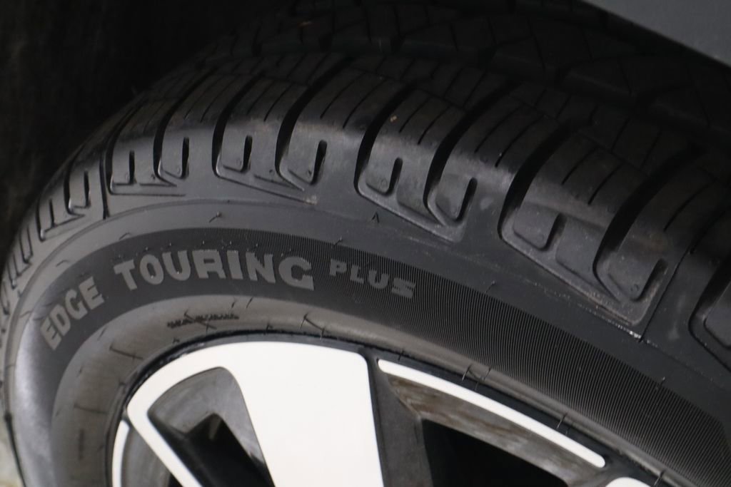 2025 Volkswagen Atlas SE