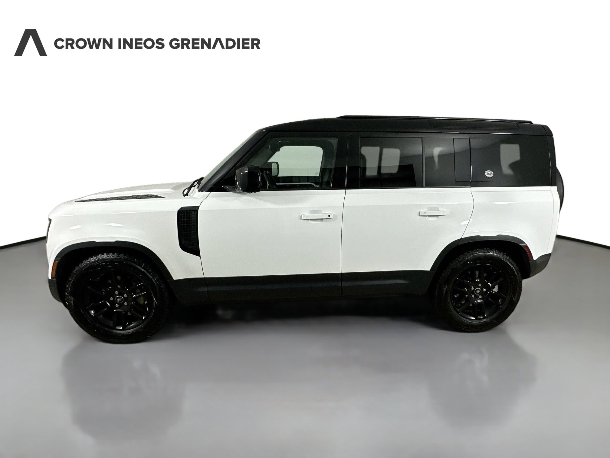 2024 Land Rover Defender 110 S