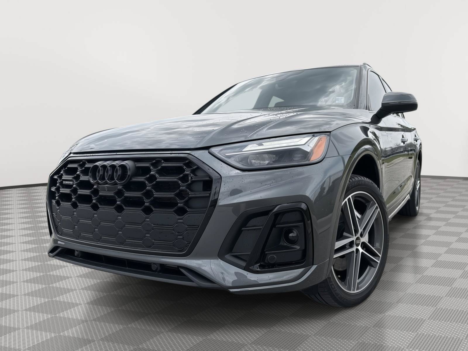 Used 2023 Audi Q5 e Premium Plus w/ Premium Plus Package