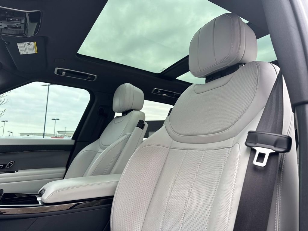 2023 Land Rover Range Rover Sport SE
