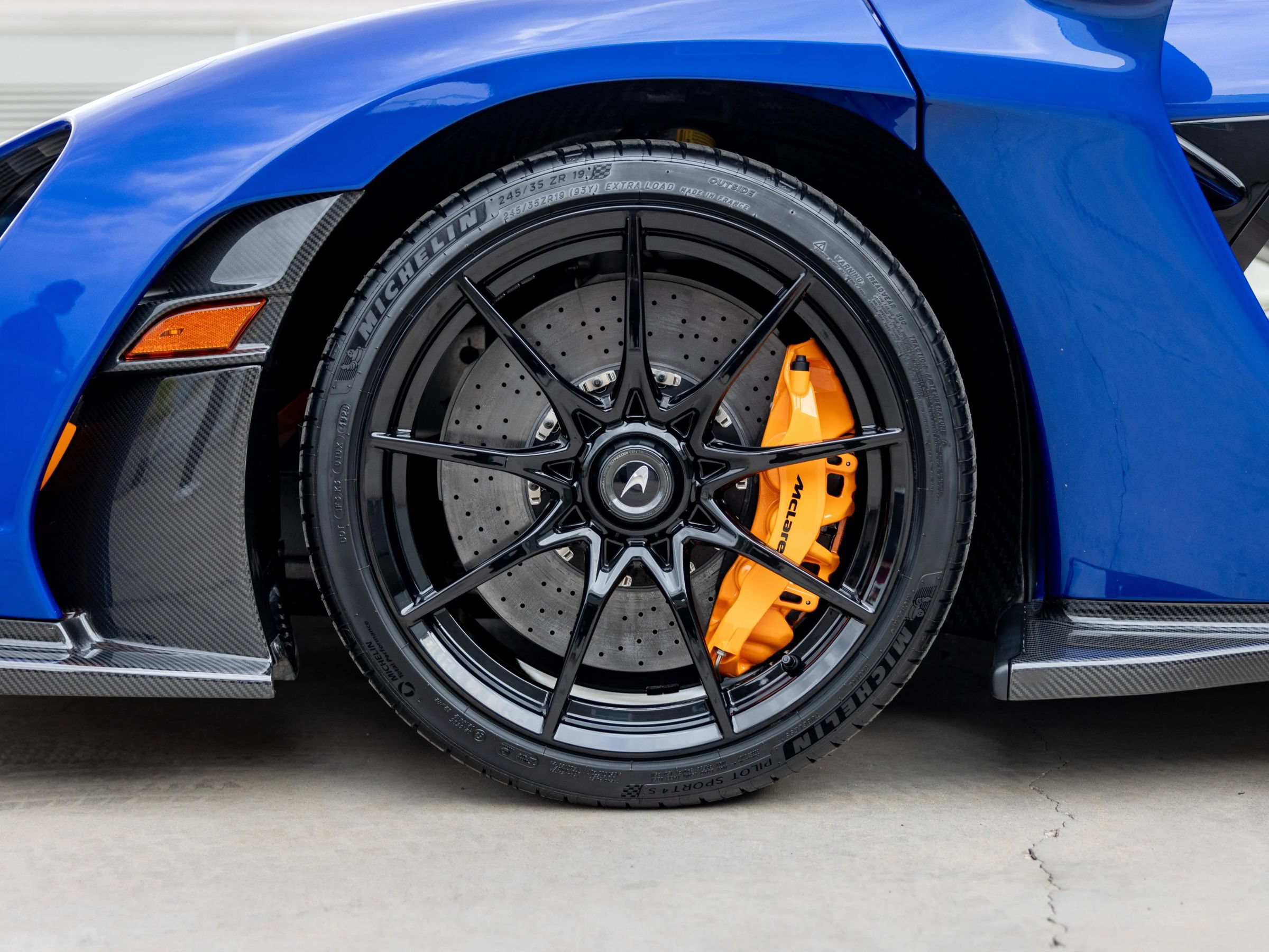 Used 2019 McLaren Senna photo 29