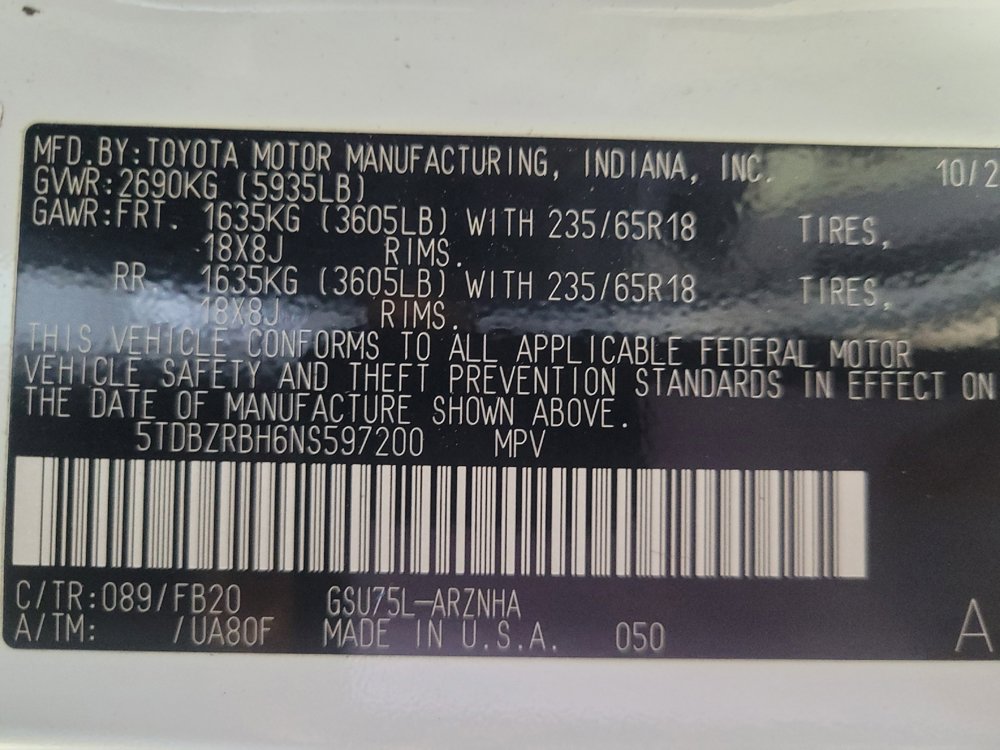 2022 Toyota Highlander LE