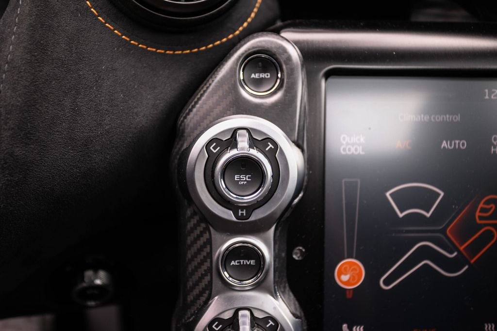 Used 2022 McLaren 720S Performance photo 30