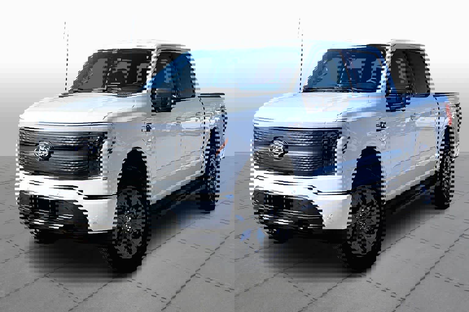 2025 Ford F150 Lightning Flash