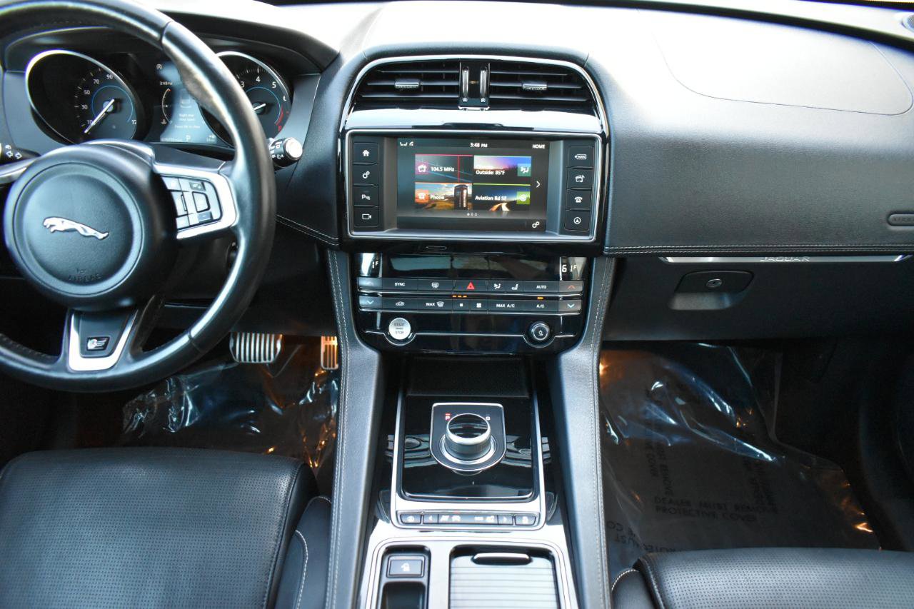 2018 Jaguar F-Pace S