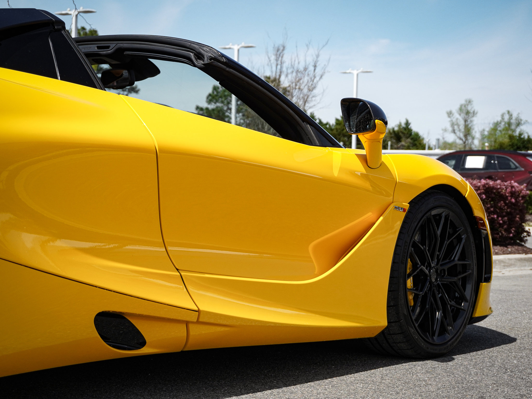 Used 2021 McLaren 720S Luxury photo 14