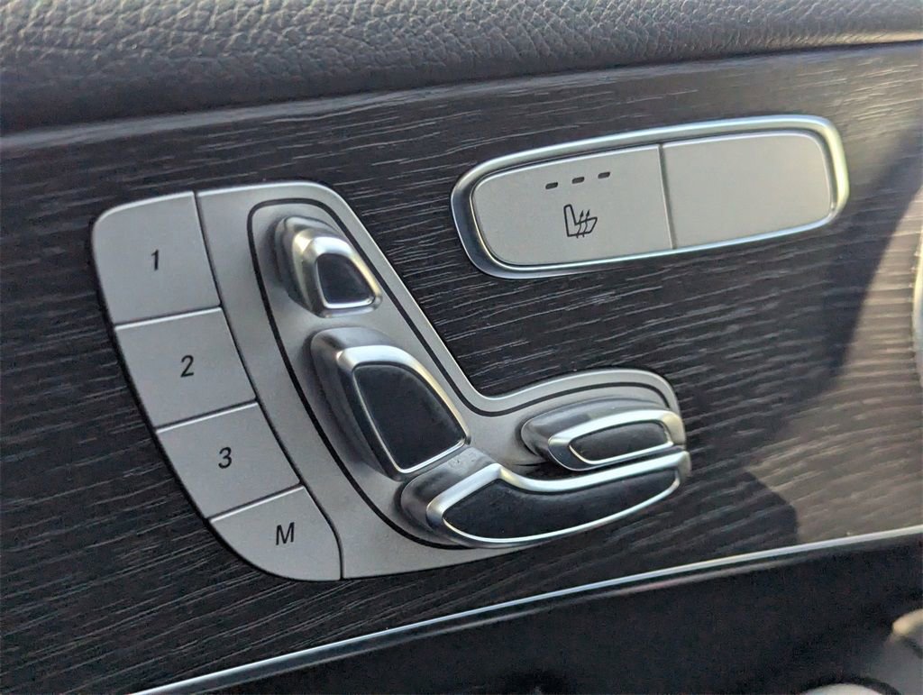 2022 Mercedes-Benz GLC 300