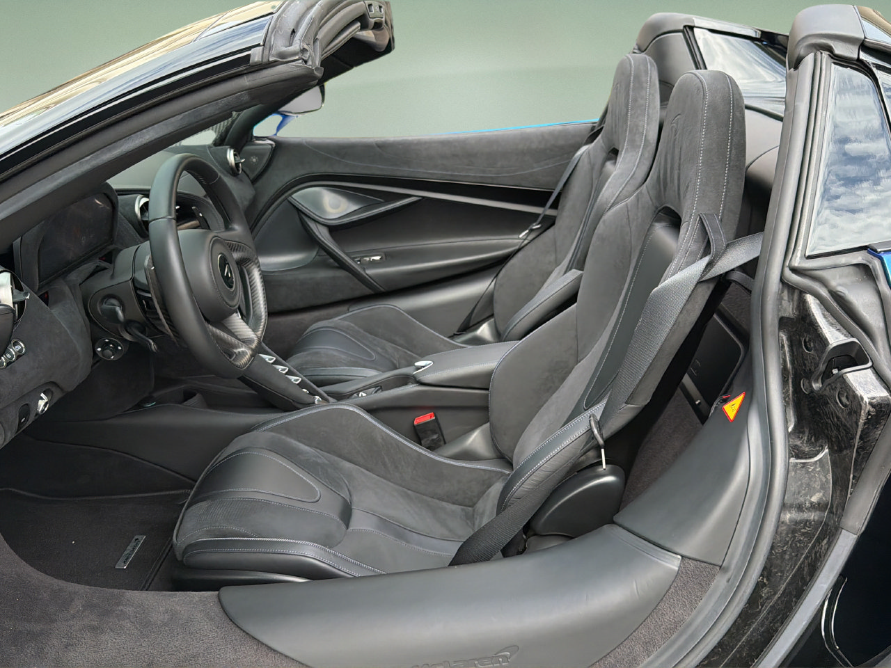 Used 2022 McLaren 720S Spider photo 10