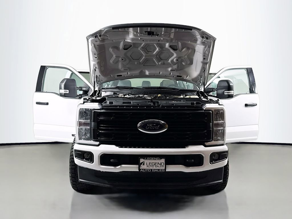 2023 Ford F350 XLT