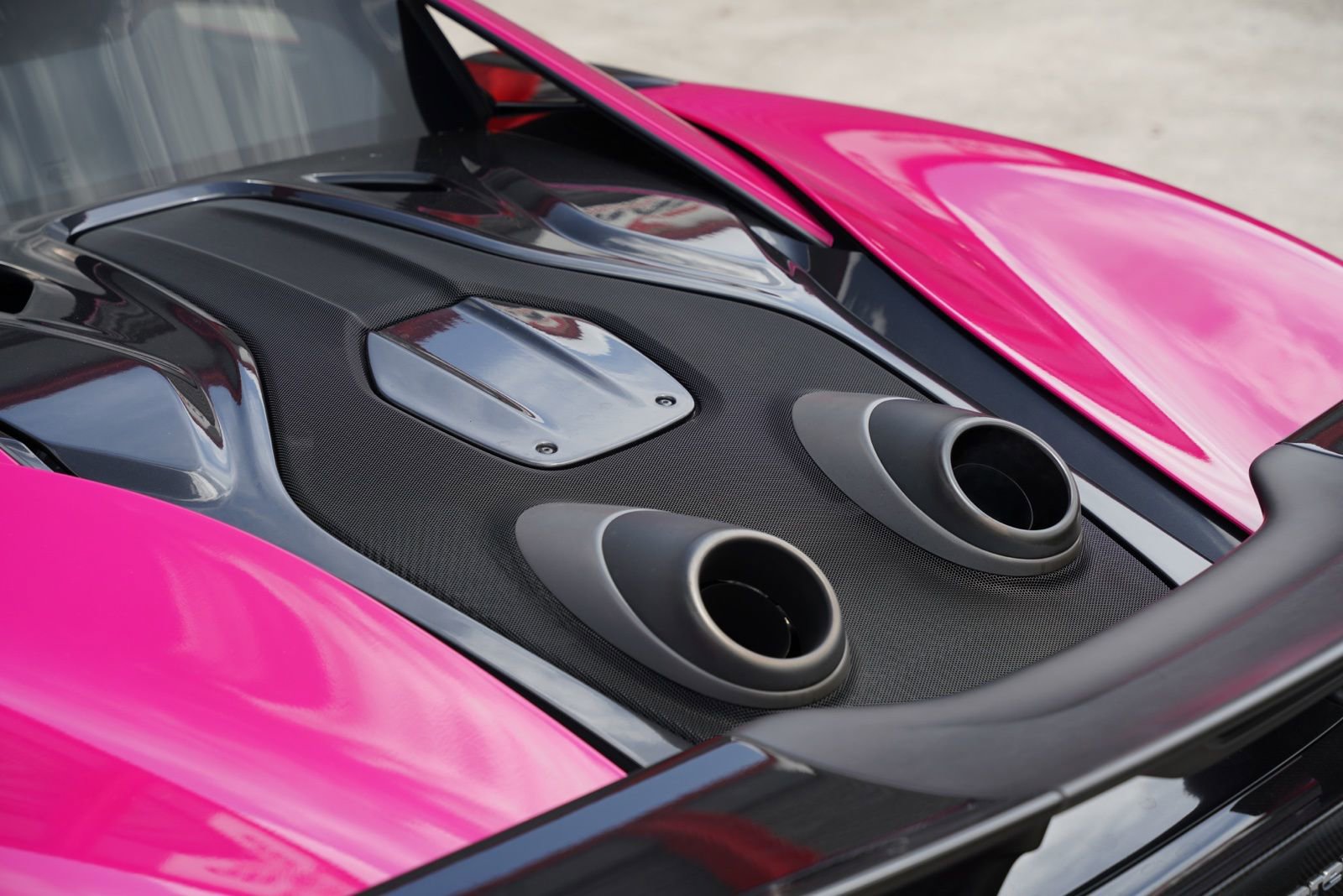 Used 2019 McLaren 600LT photo 7