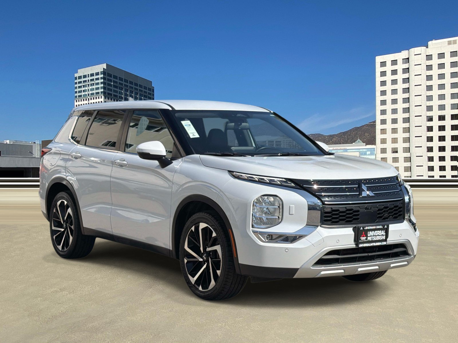 Used 2024 Mitsubishi Outlander AWD