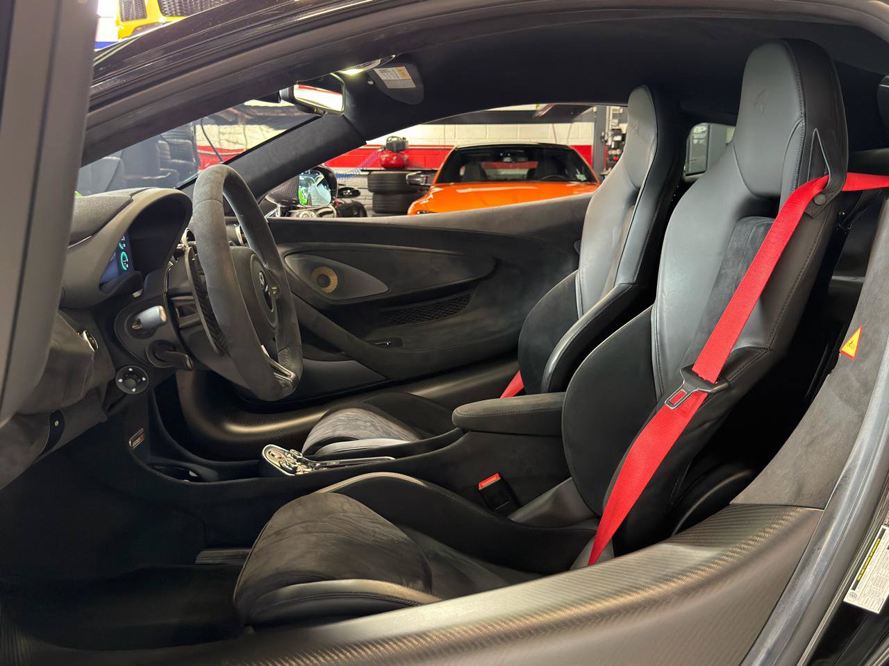 Used 2019 McLaren 600LT photo 31