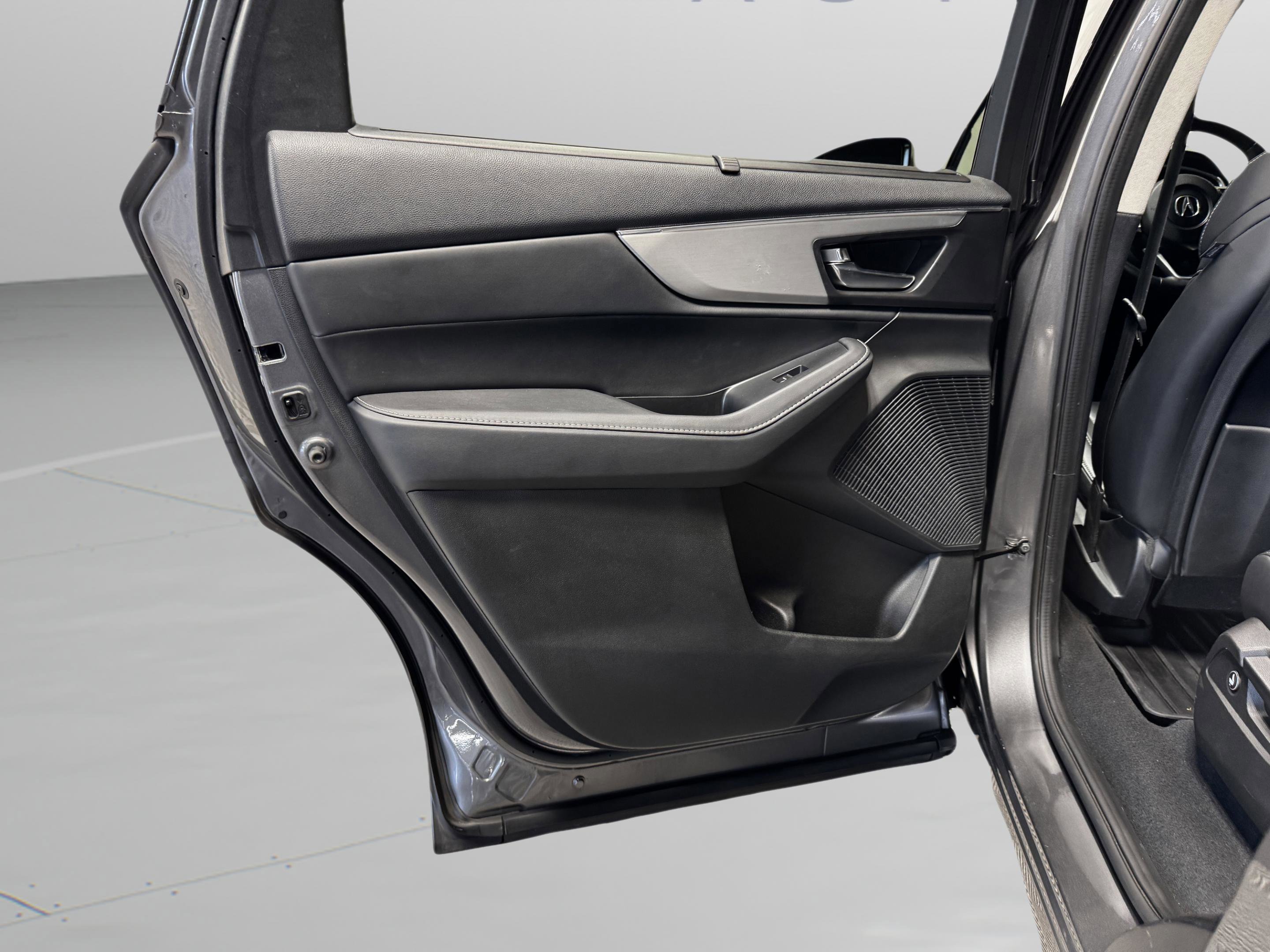 2023 Acura MDX FWD w/ Technology Package