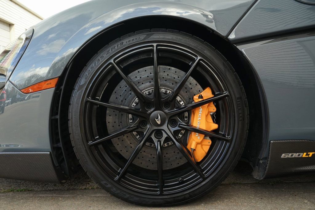 Used 2019 McLaren 600LT photo 37