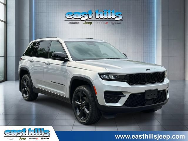 Used 2023 Jeep Grand Cherokee Altitude
