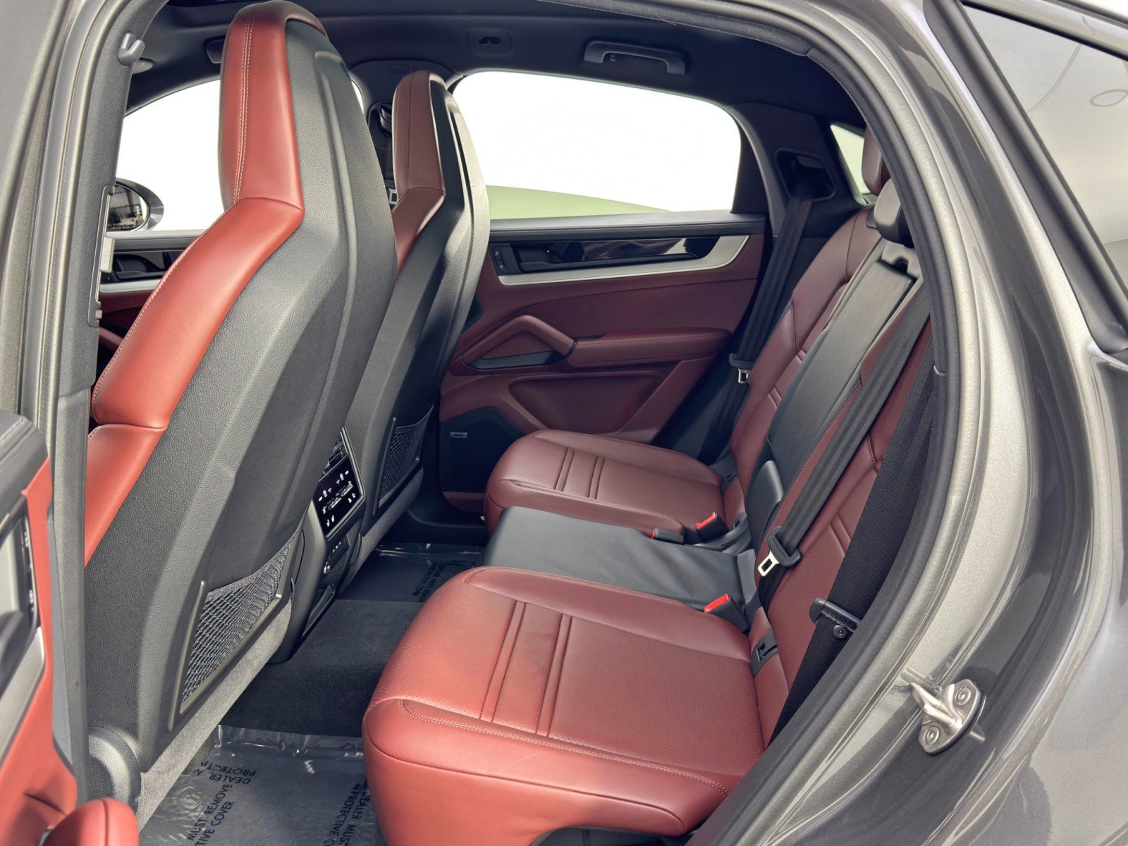 2025 Porsche Cayenne S